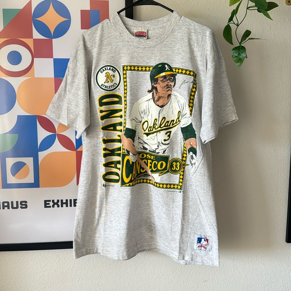 VINTAGE 1990 JOSE CANSECO DOUBLE SIDED OAKLAND A’s GRAPHIC TEE SHIRT XL NUTMEG